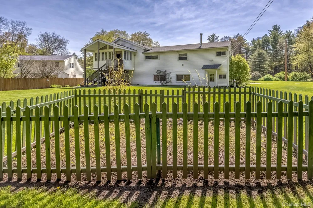 110 Cottontail Lane Woodstock, NY 12498