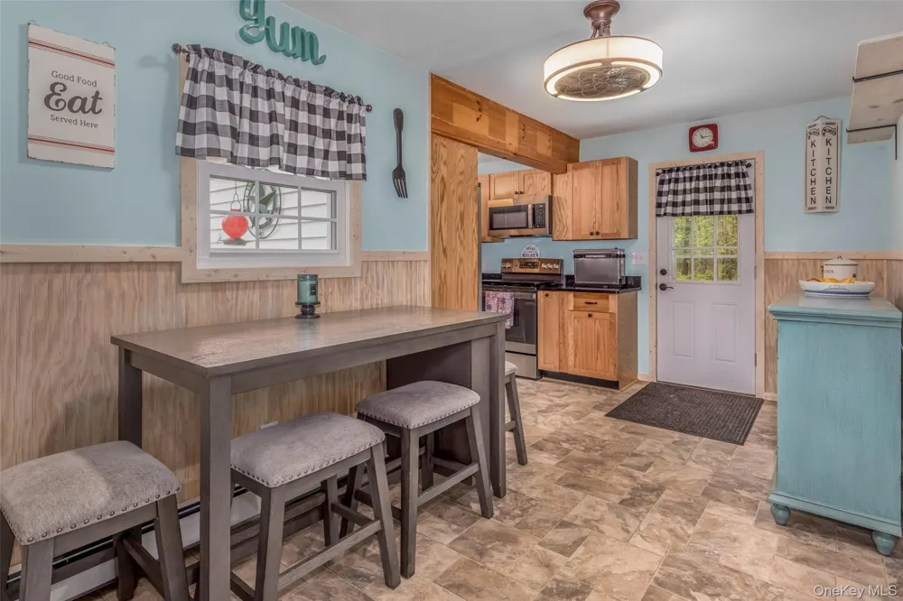 110 Cottontail Lane Woodstock, NY 12498