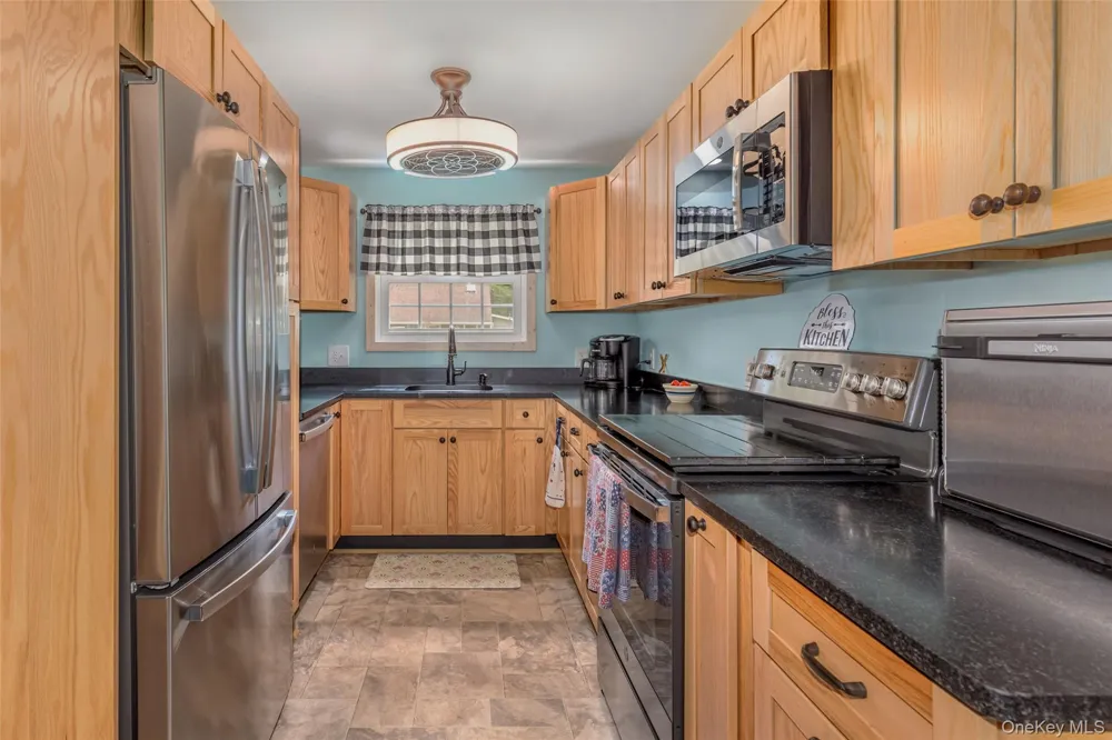 110 Cottontail Lane Woodstock, NY 12498
