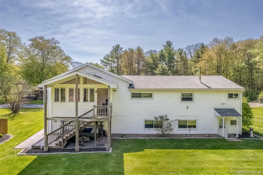 110 Cottontail Lane Woodstock, NY 12498