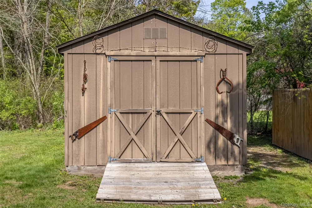 110 Cottontail Lane Woodstock, NY 12498