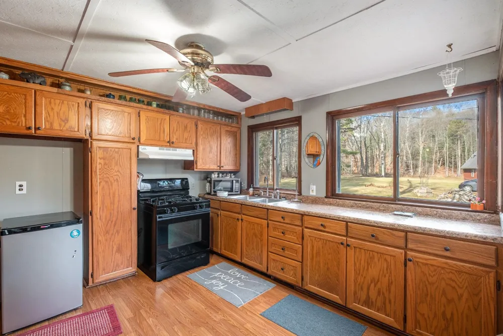 5489 S Kings Highway Cherry Valley Township, MI 49623