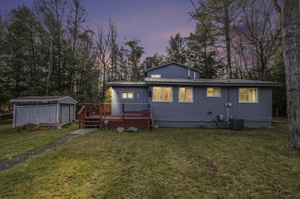 5489 S Kings Highway Cherry Valley Township, MI 49623
