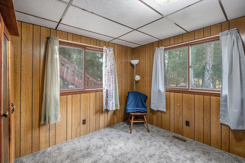 5489 S Kings Highway Cherry Valley Township, MI 49623