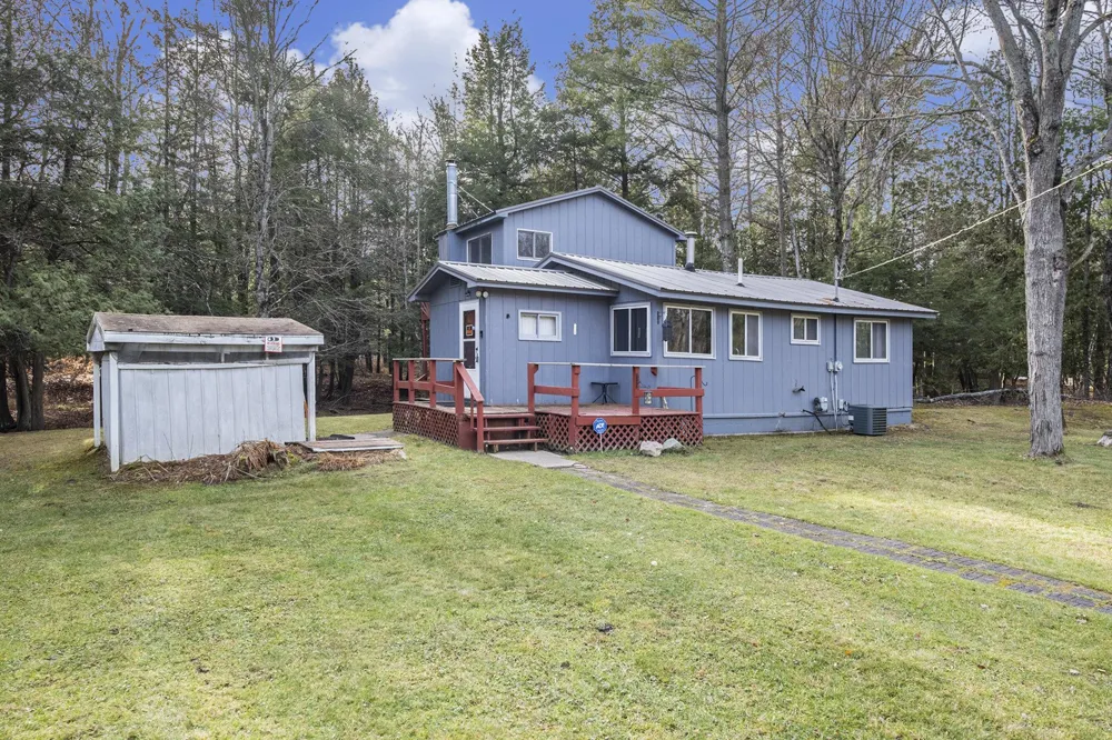 5489 S Kings Highway Cherry Valley Township, MI 49623