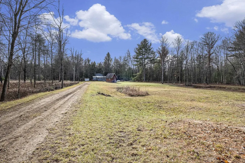 5489 S Kings Highway Cherry Valley Township, MI 49623