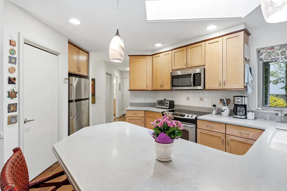 12055 S Woodwinds Circle Elmwood Charter Township, MI 49684