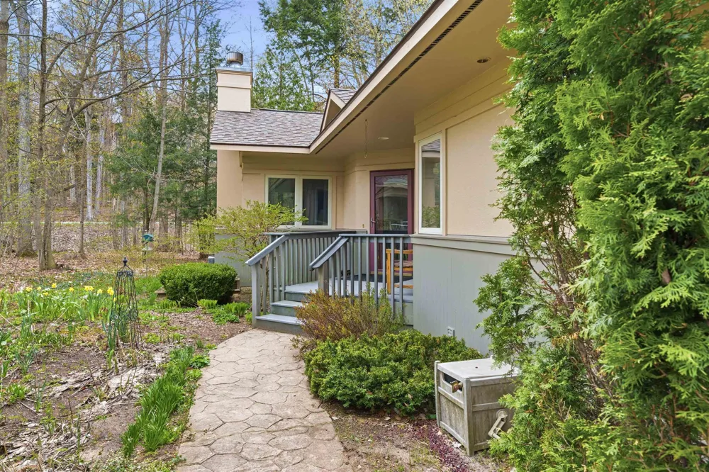 12055 S Woodwinds Circle Elmwood Charter Township, MI 49684