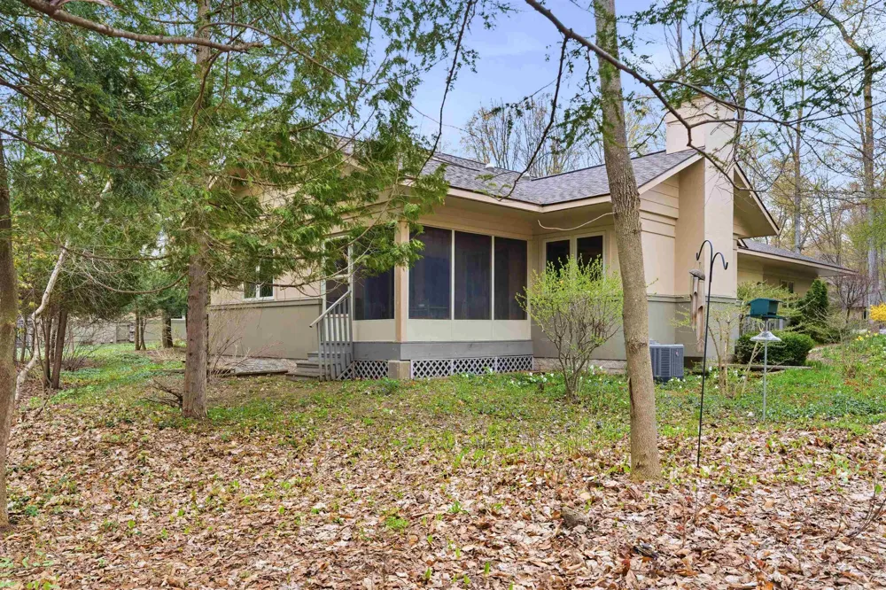 12055 S Woodwinds Circle Elmwood Charter Township, MI 49684