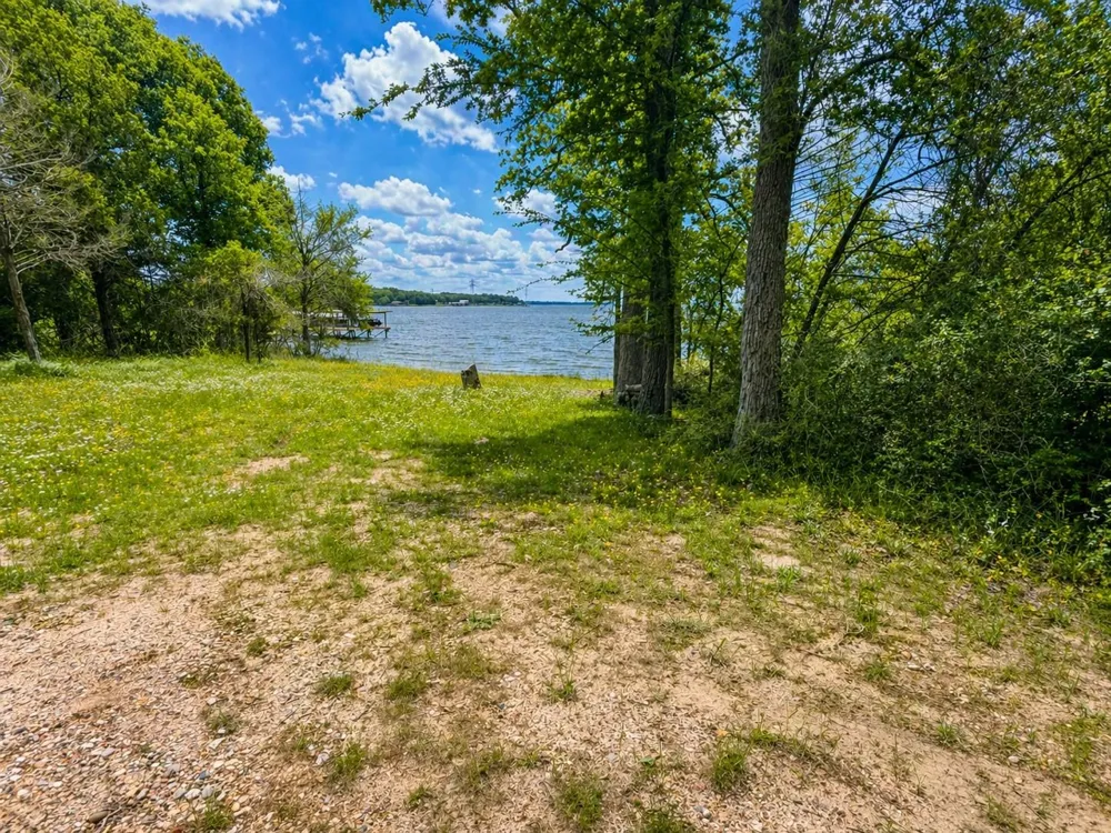 897 Lcr 902 Jewett, TX 75846
