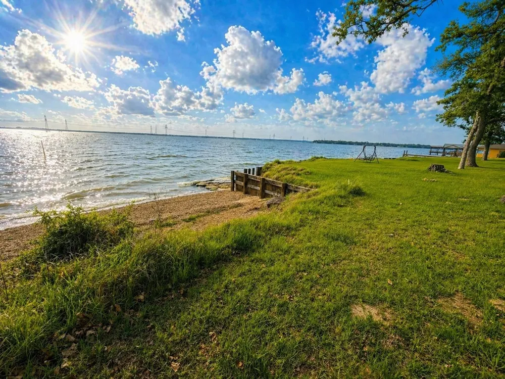 897 Lcr 902 Jewett, TX 75846
