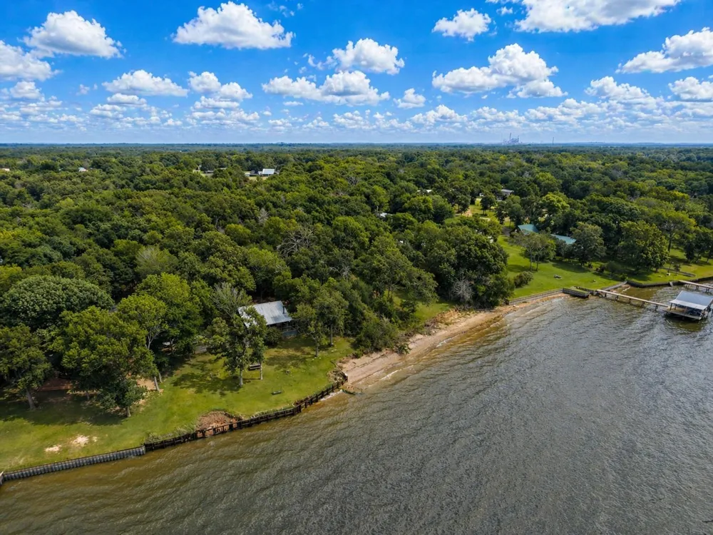 897 Lcr 902 Jewett, TX 75846