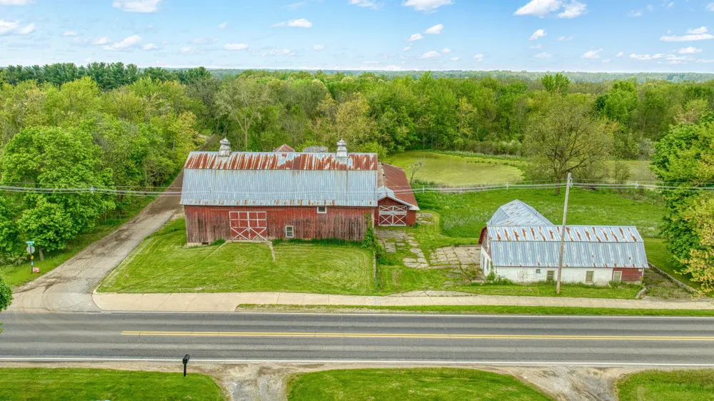 5280 Jefferson Road Clarklake, MI 49234