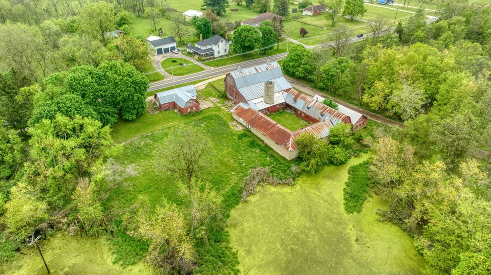 5280 Jefferson Road Clarklake, MI 49234