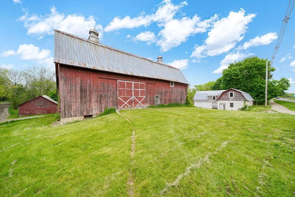 5280 Jefferson Road Clarklake, MI 49234