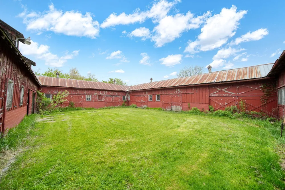 5280 Jefferson Road Clarklake, MI 49234