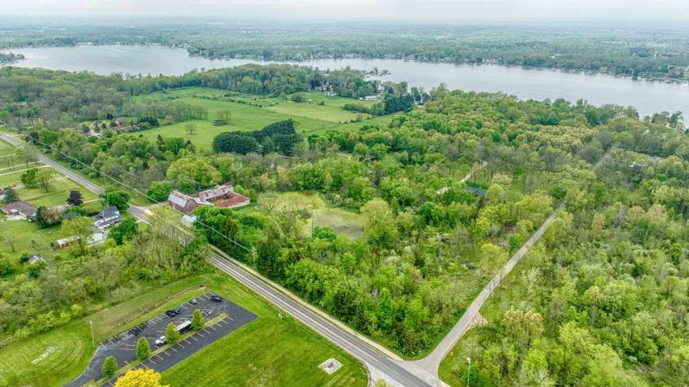 5280 Jefferson Road Clarklake, MI 49234