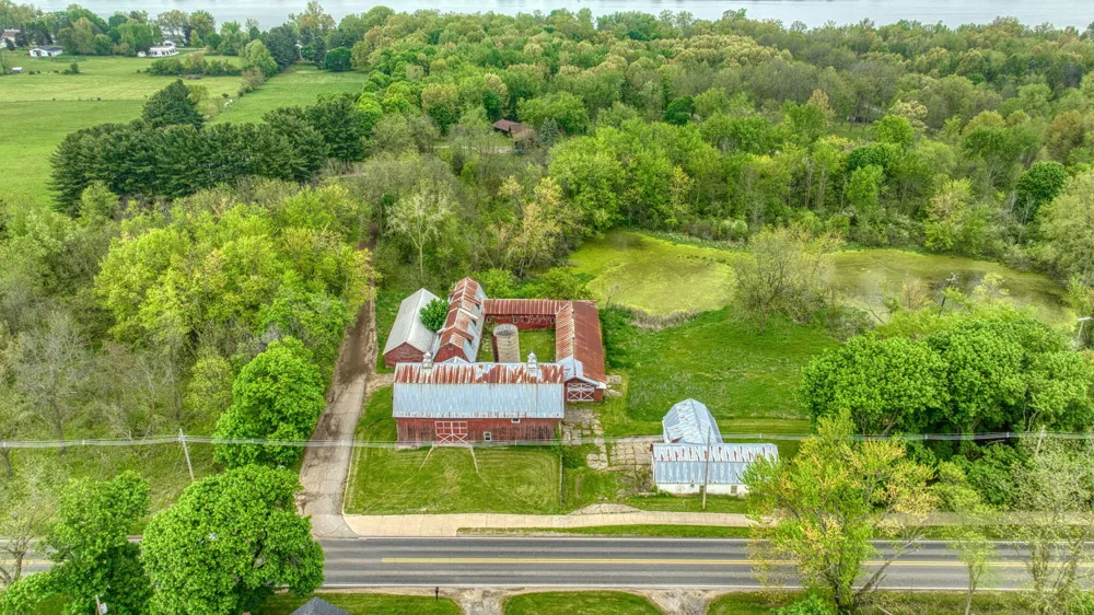 5280 Jefferson Road Clarklake, MI 49234