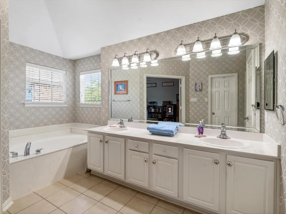 1828 Branch Trail Carrollton, TX 75007