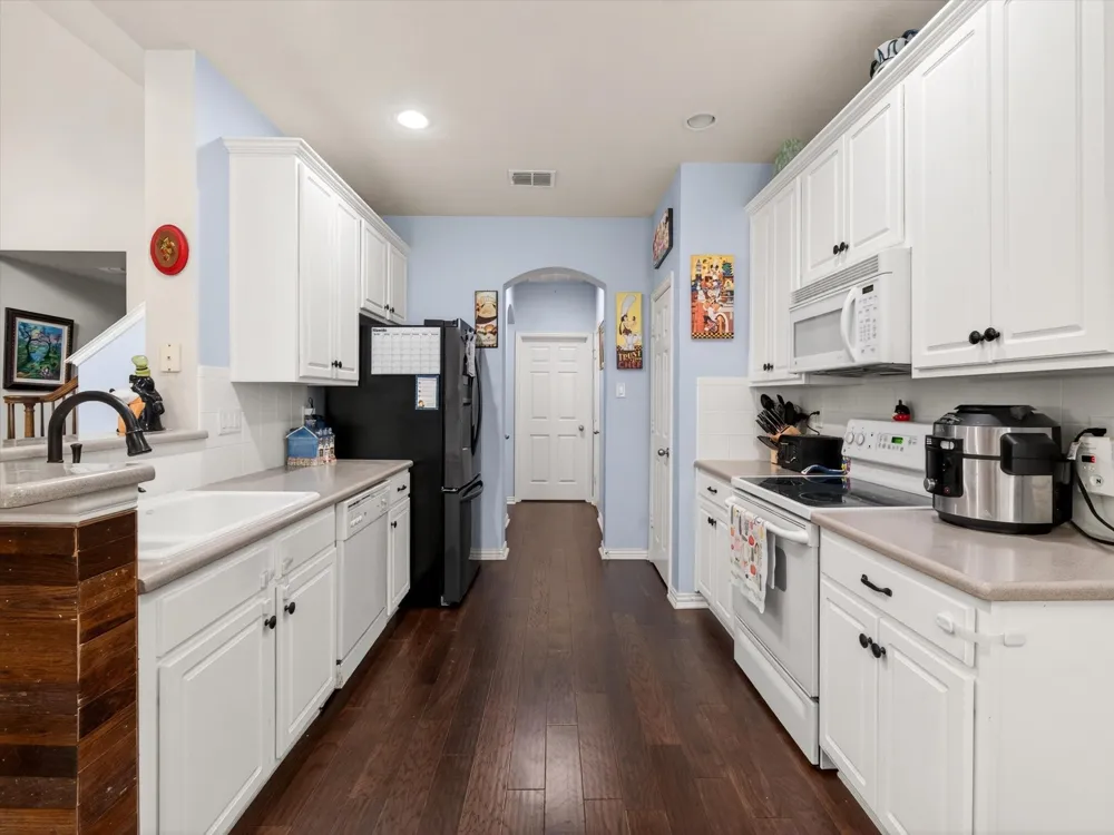 1828 Branch Trail Carrollton, TX 75007