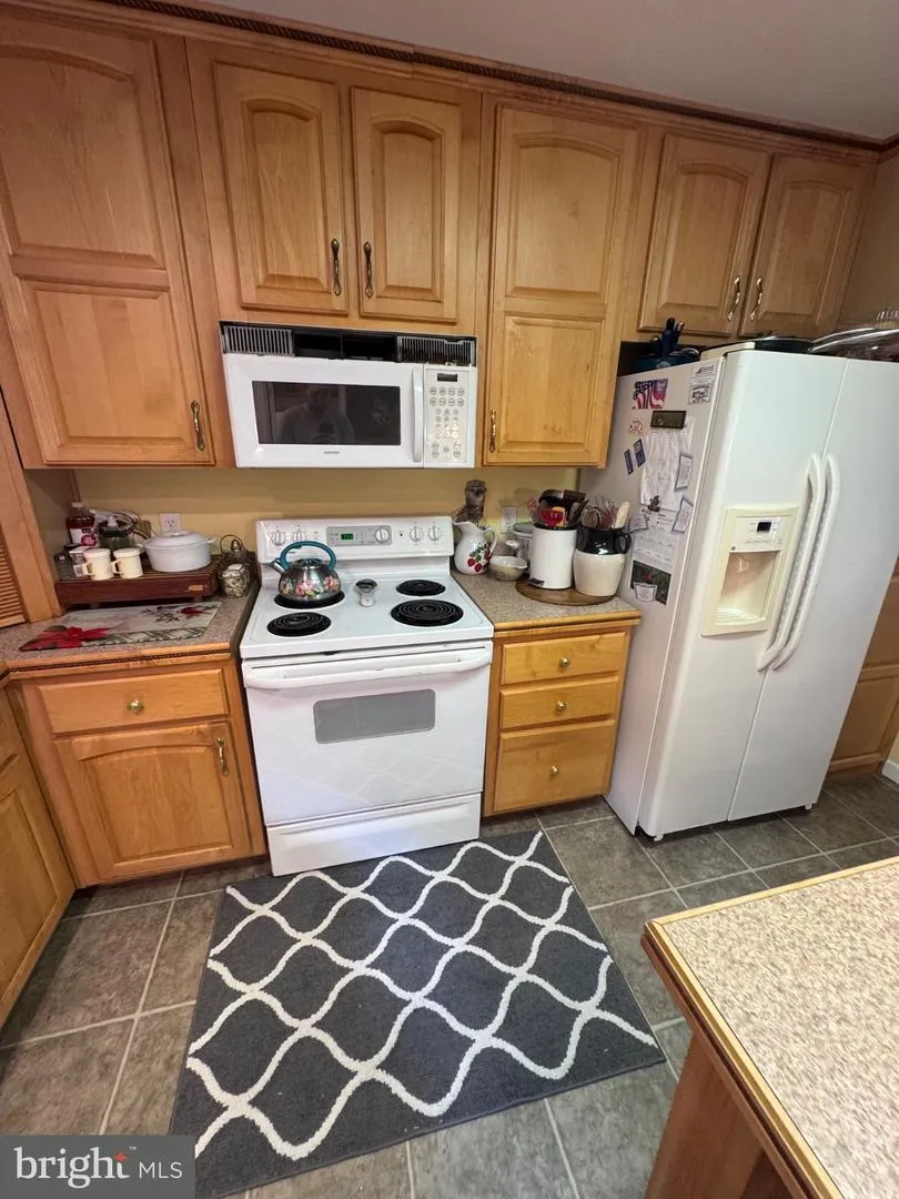 155 FOXDALE LANE Maysville, WV 26833
