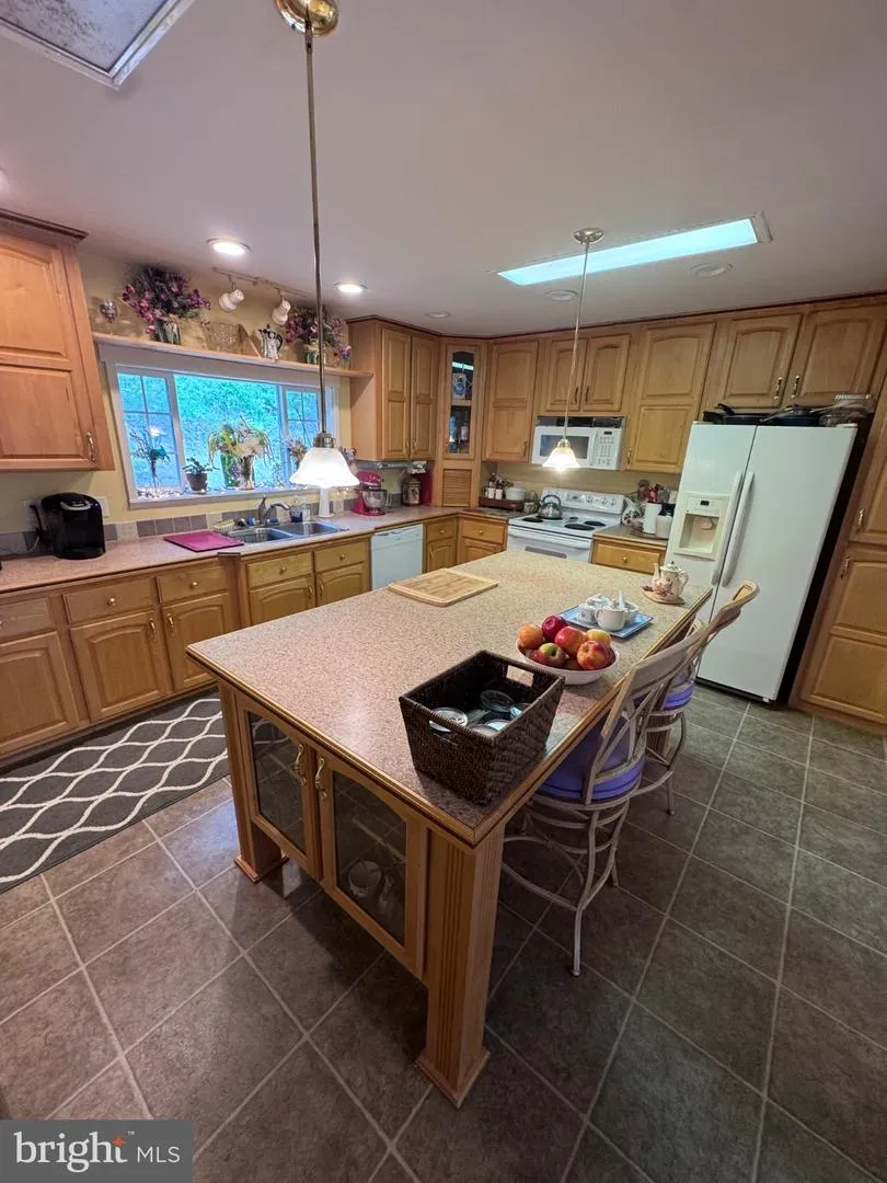 155 FOXDALE LANE Maysville, WV 26833