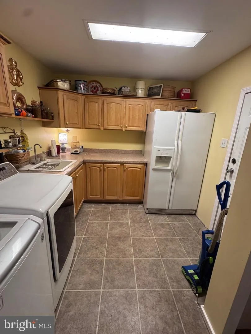155 FOXDALE LANE Maysville, WV 26833