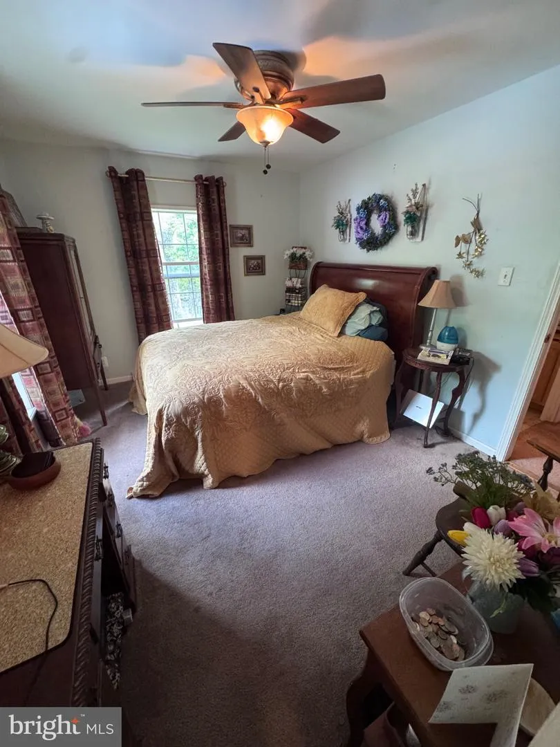 155 FOXDALE LANE Maysville, WV 26833