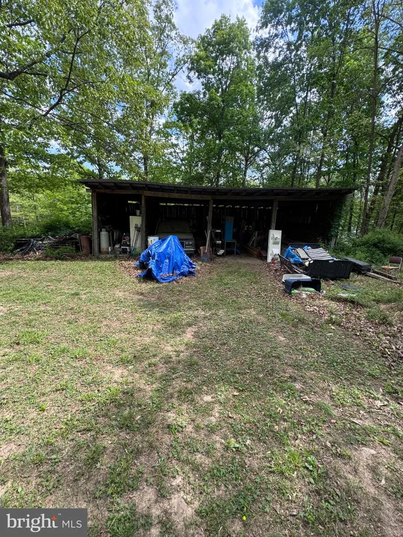 155 FOXDALE LANE Maysville, WV 26833