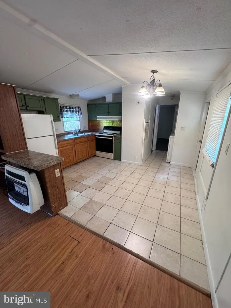 155 FOXDALE LANE Maysville, WV 26833