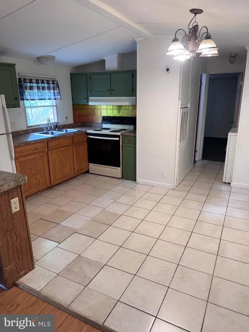 155 FOXDALE LANE Maysville, WV 26833
