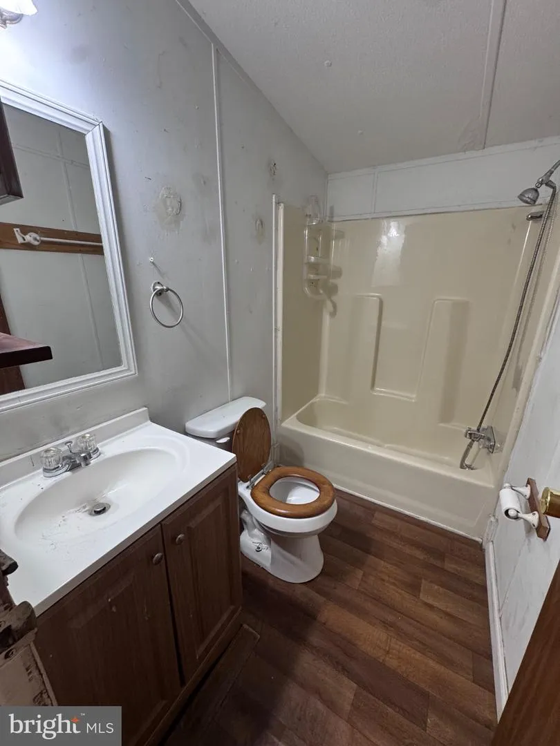 155 FOXDALE LANE Maysville, WV 26833