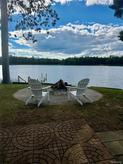 2779 Horseshoe Lake Road