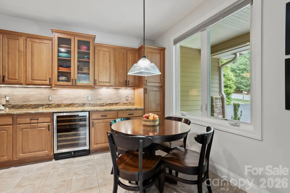 547 Pinnacle Peak Lane Flat Rock, NC 28731