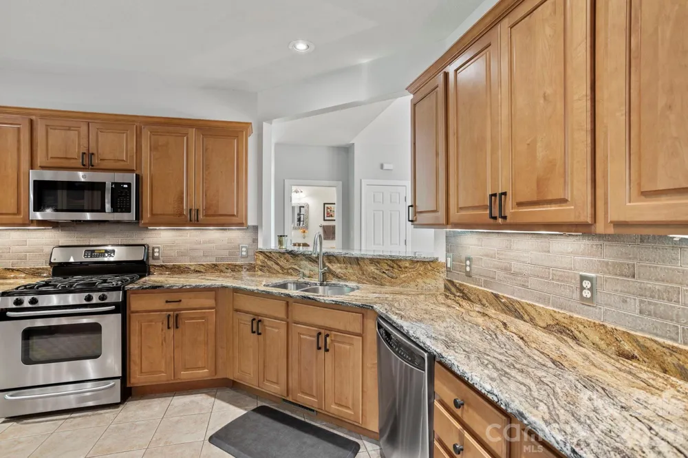 547 Pinnacle Peak Lane Flat Rock, NC 28731
