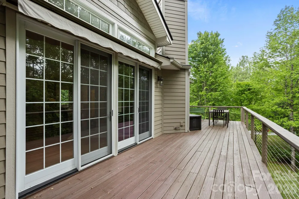 547 Pinnacle Peak Lane Flat Rock, NC 28731