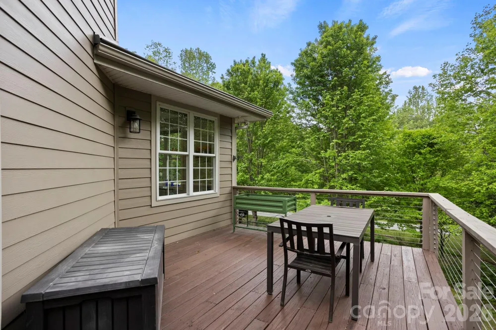 547 Pinnacle Peak Lane Flat Rock, NC 28731