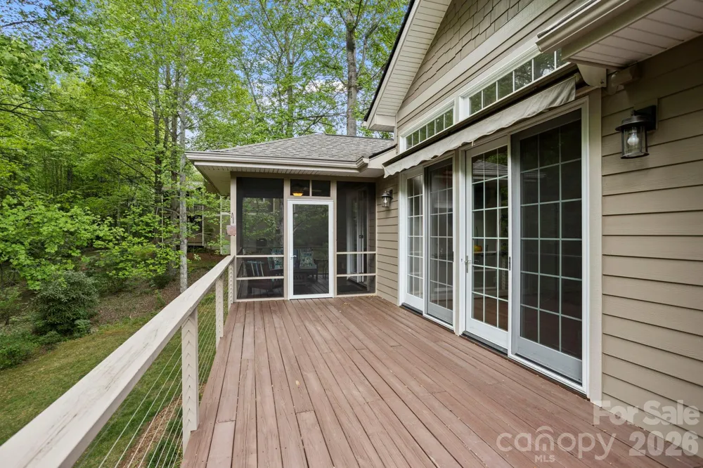 547 Pinnacle Peak Lane Flat Rock, NC 28731