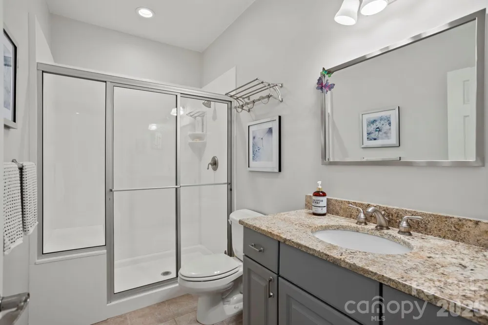 547 Pinnacle Peak Lane Flat Rock, NC 28731