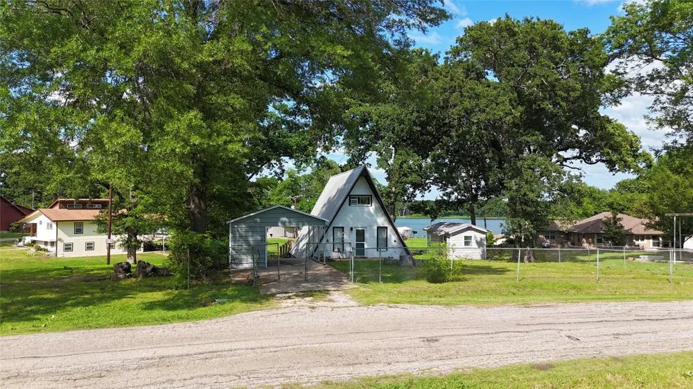467 Old Mill Lane East Tawakoni, TX 75472