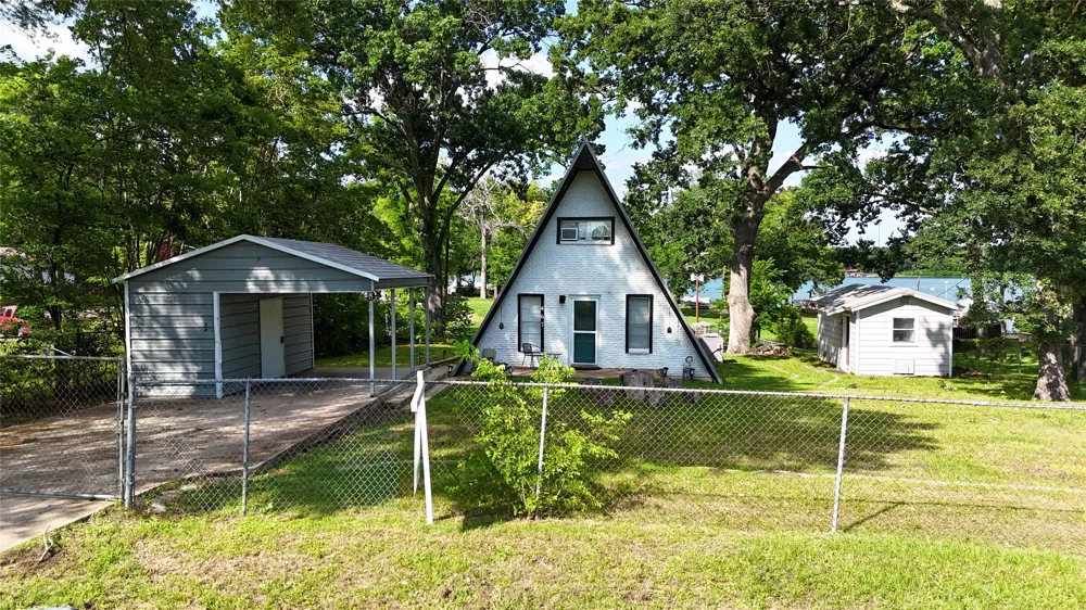 467 Old Mill Lane East Tawakoni, TX 75472