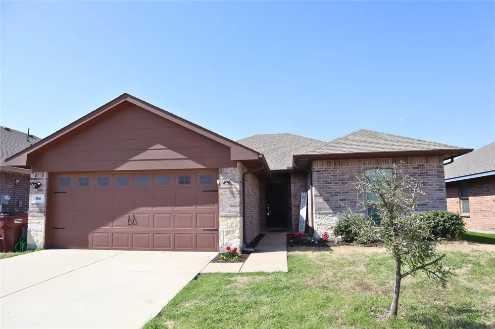 106 Cornell Avenue Farmersville, TX 75442