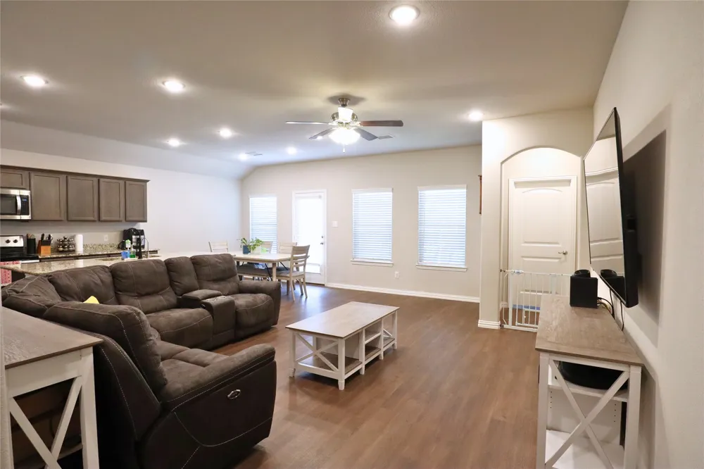 106 Cornell Avenue Farmersville, TX 75442