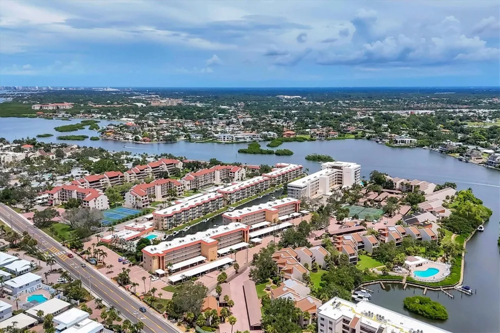 1215 S PORTOFINO DRIVE #406 Sarasota, FL 34242