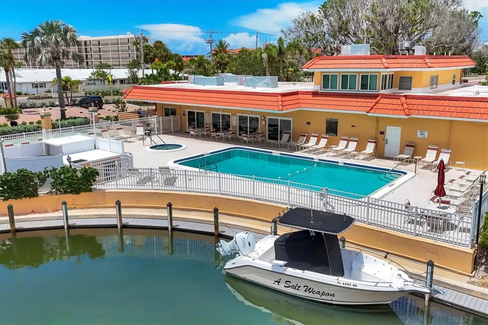 1215 S PORTOFINO DRIVE #406 Sarasota, FL 34242