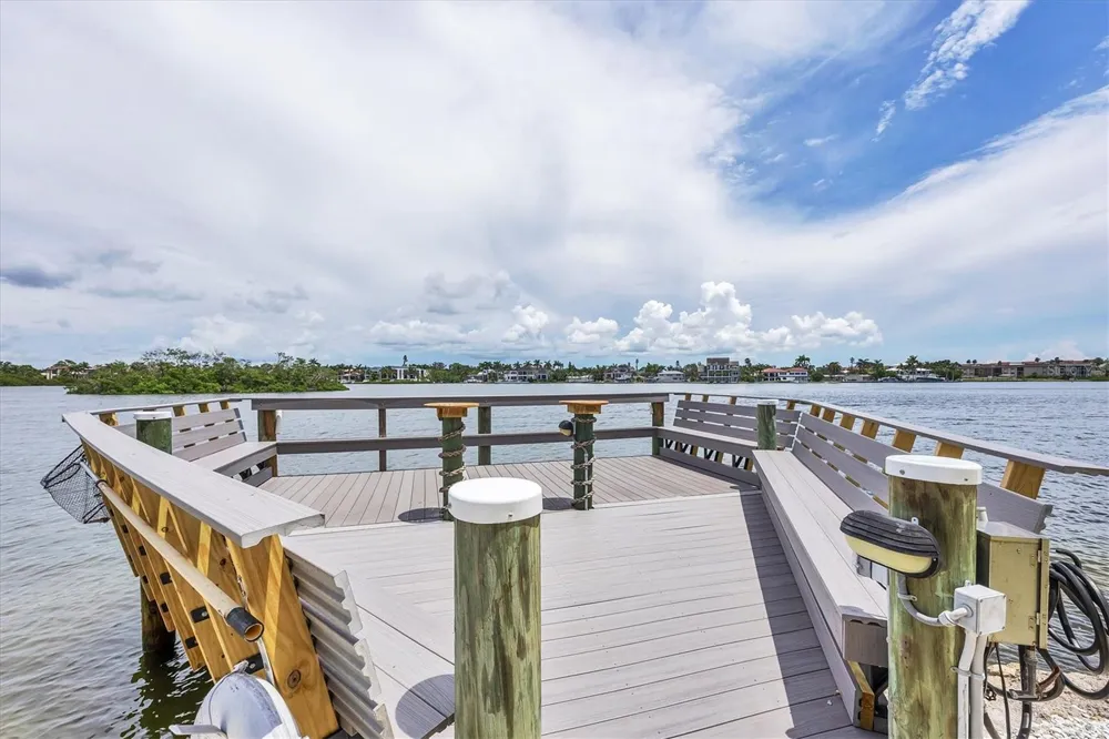 1215 S PORTOFINO DRIVE #406 Sarasota, FL 34242