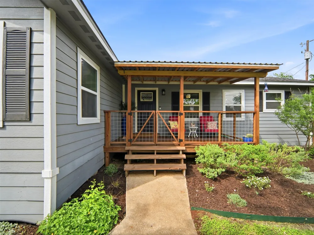 700 9th St Street Blanco, TX 78606