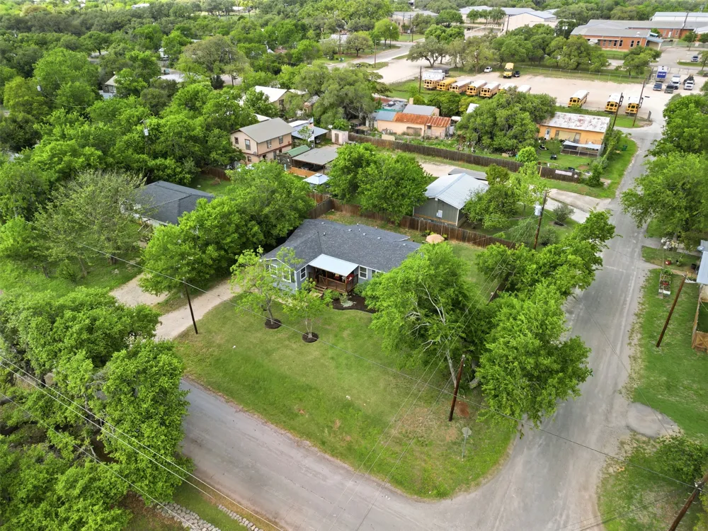 700 9th St Street Blanco, TX 78606