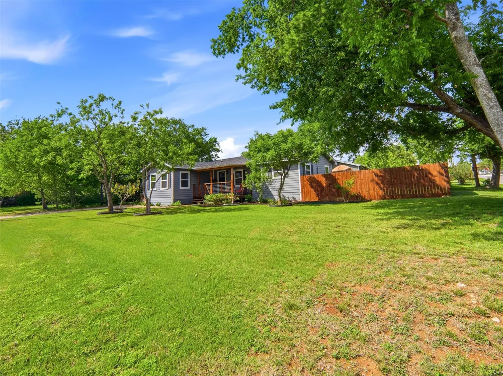 700 9th St Street Blanco, TX 78606