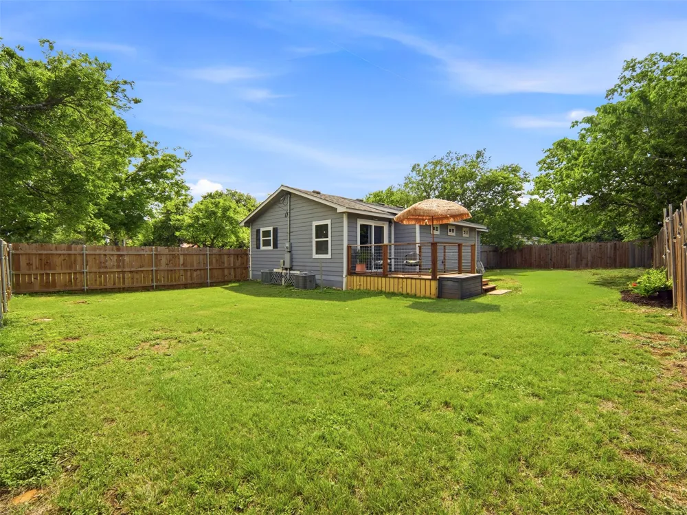 700 9th St Street Blanco, TX 78606